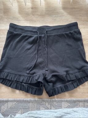 ZARA Black Ruffle Hem Women's Shorts - Soft Knit